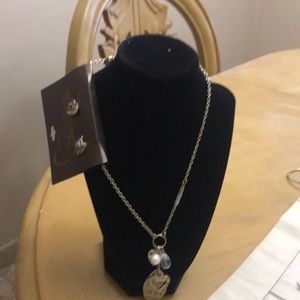 Necklace and earrings set fashion jewelry